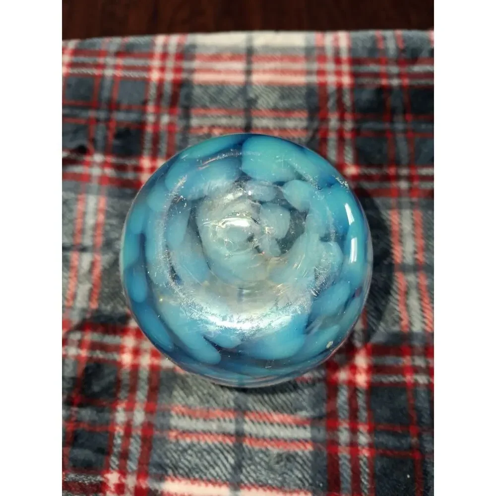 Unmarked vase beautiful